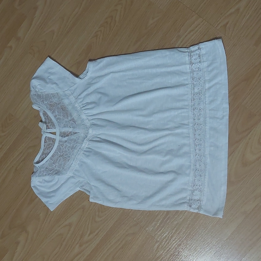 Lacy tee